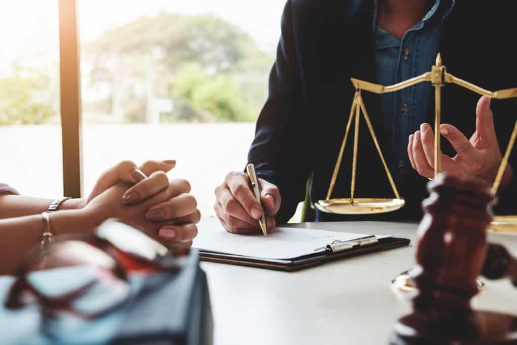 Court Applications vs. Mediation: A Less Stressful Path with EH Mediation Colchester